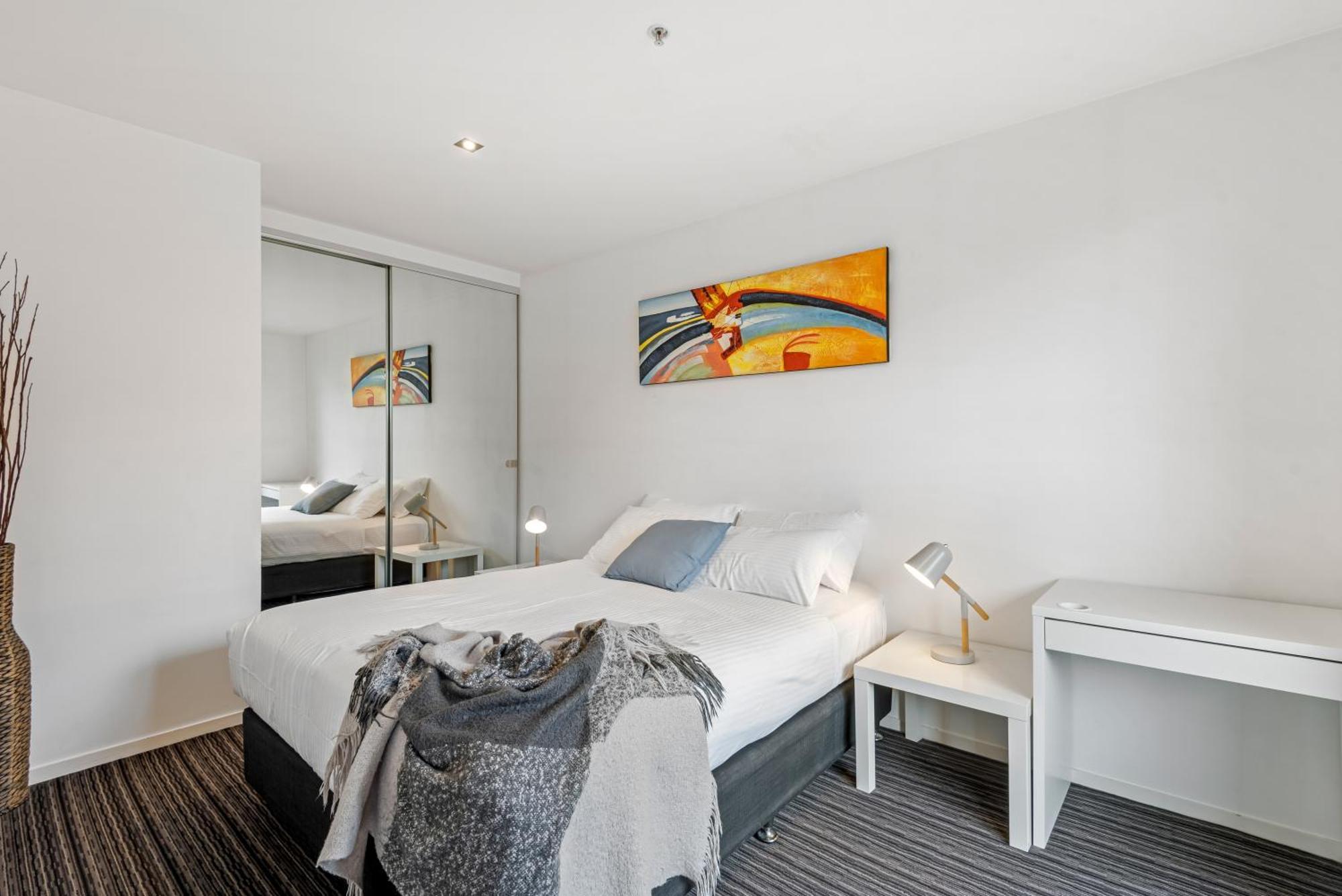 Complete Host Halo Apartments Melbourne Ruang foto