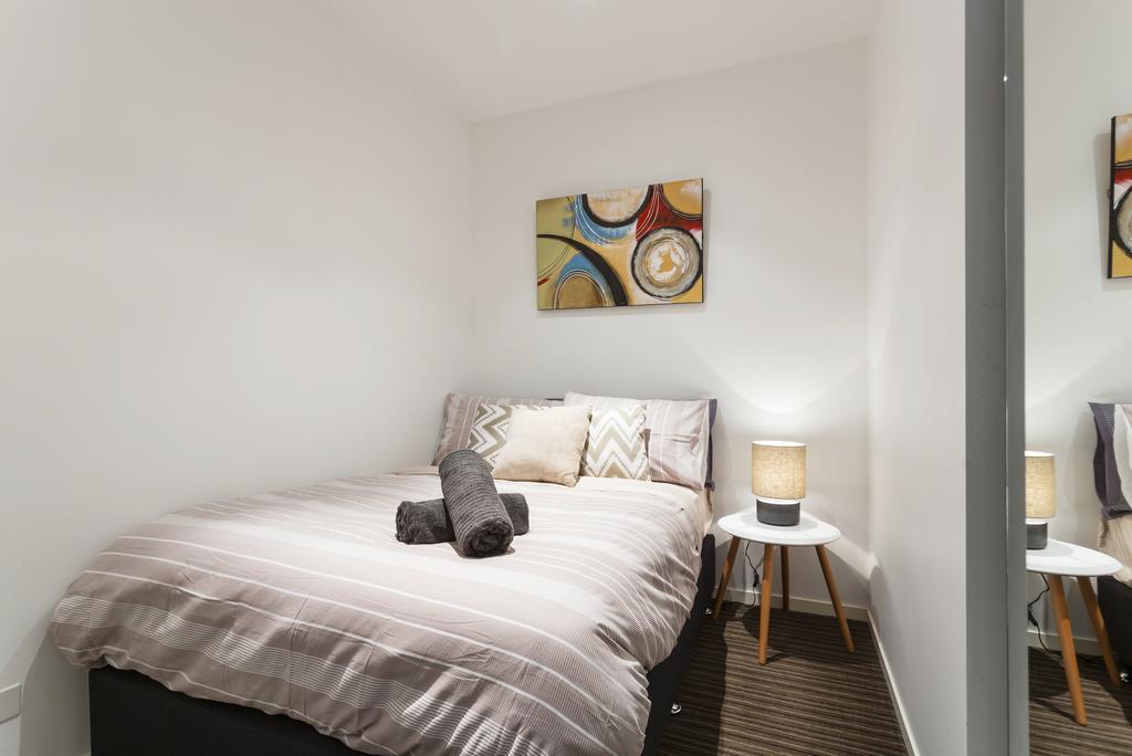 Complete Host Fitzroy St Apartments Melbourne Ruang foto